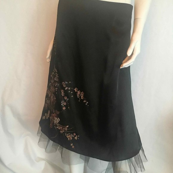 Soprano Skirt - Picture 1 of 9